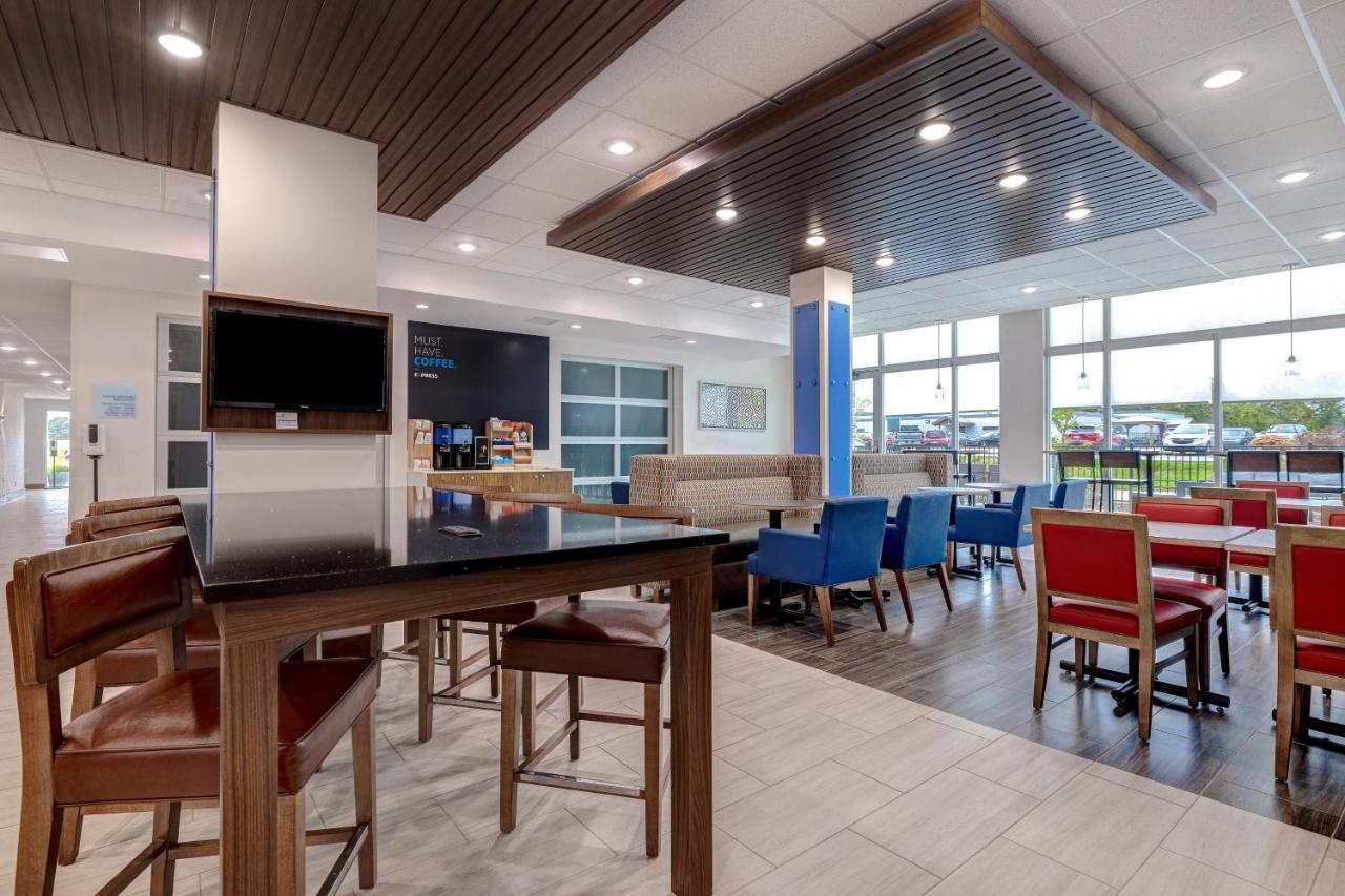 Holiday Inn Express & Suites - Ann Arbor - University South By Ihg Bagian luar foto